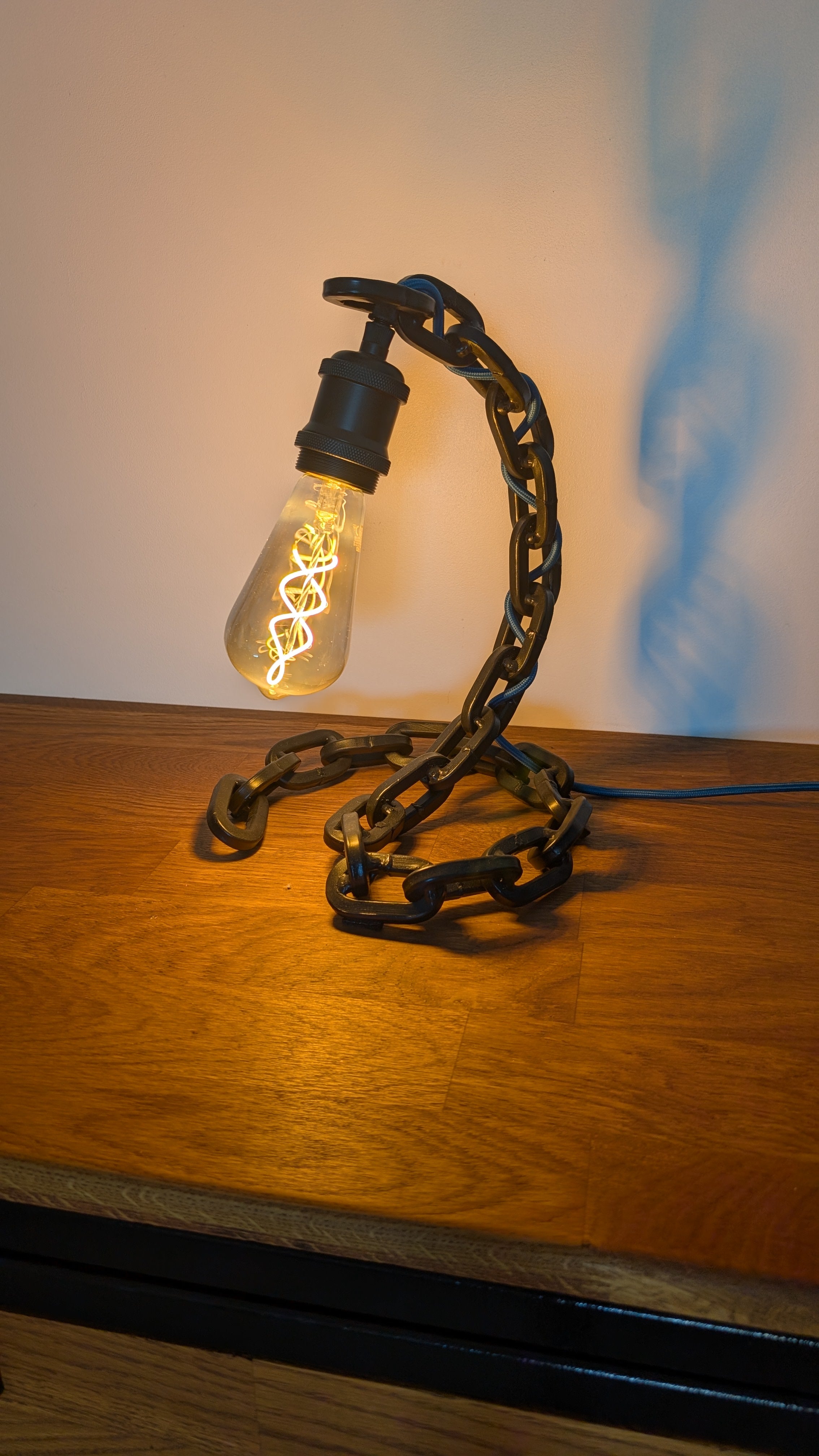 Lampe Chaina