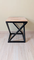 Tabouret bas Xyra