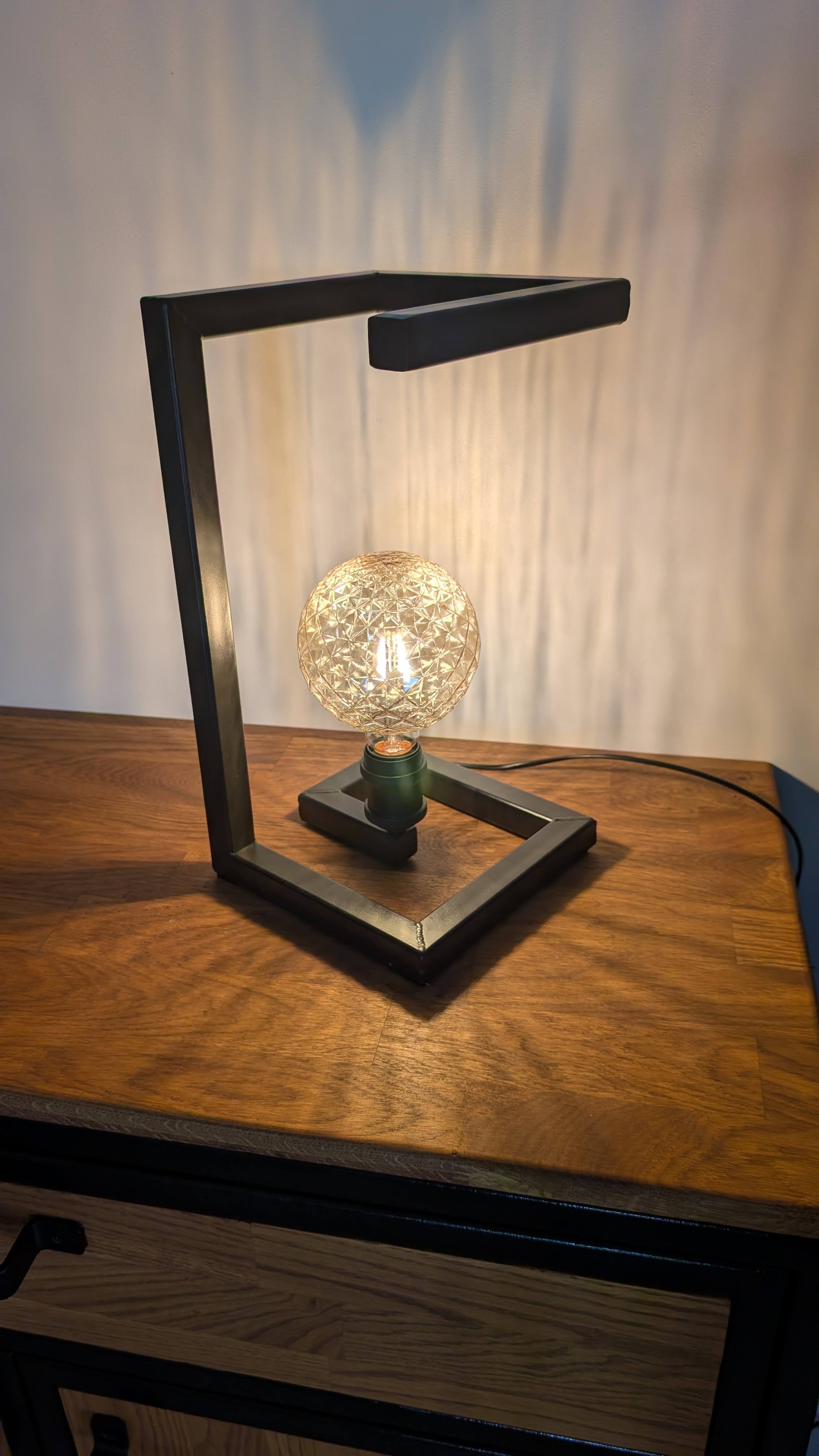 Lampe Kubo